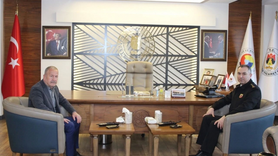 KOMUTAN'DAN BAŞKAN SALAŞ'A..