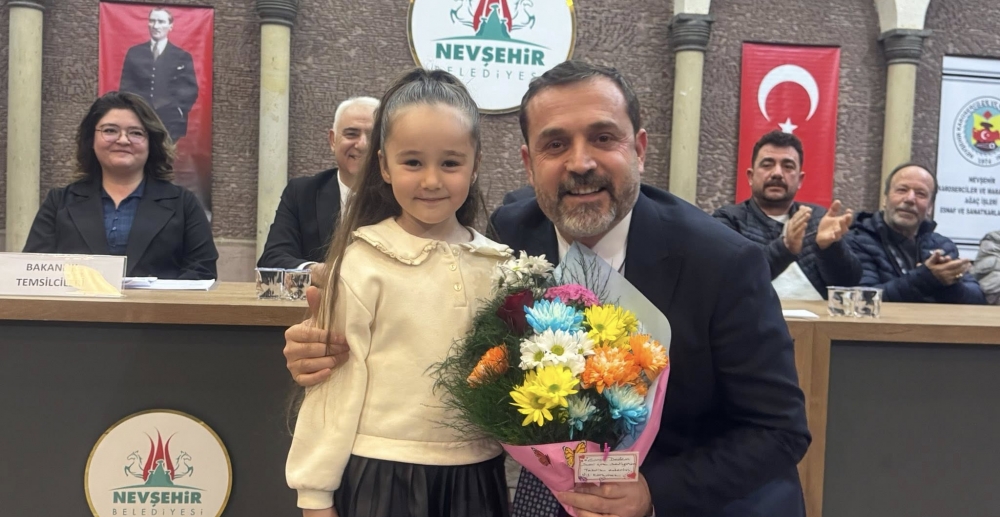 YİNE ALTERNATİFSİZ GÖNÜLLERE UZANAN EL..