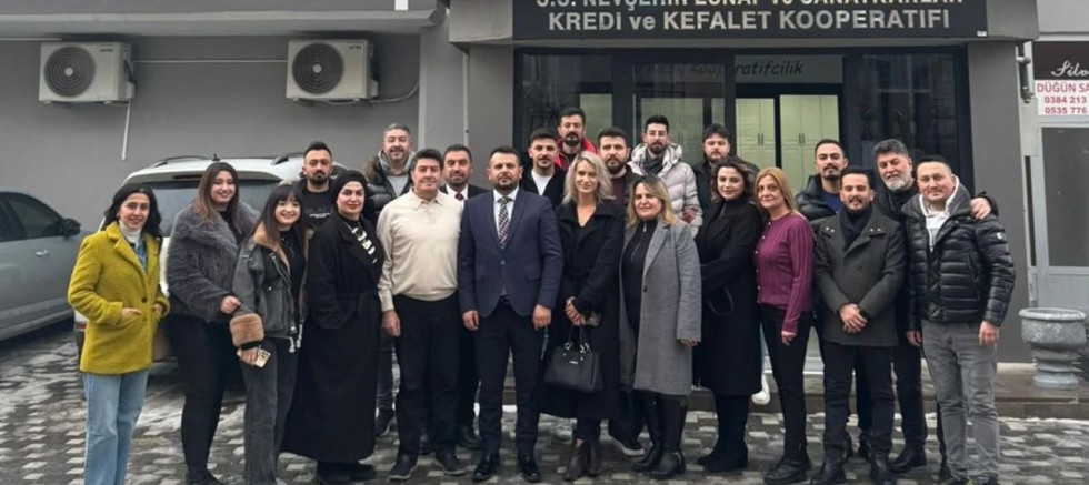 RÜZGAR FIRTINAYA DÖNDÜ..