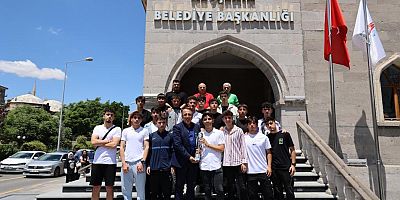 Belediye Başkanı Savran’dan Genç Sporculara..