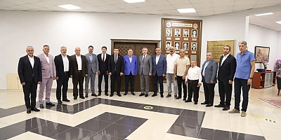 BÜYÜKELÇİ'DEN PARMAKSIZ'A..
