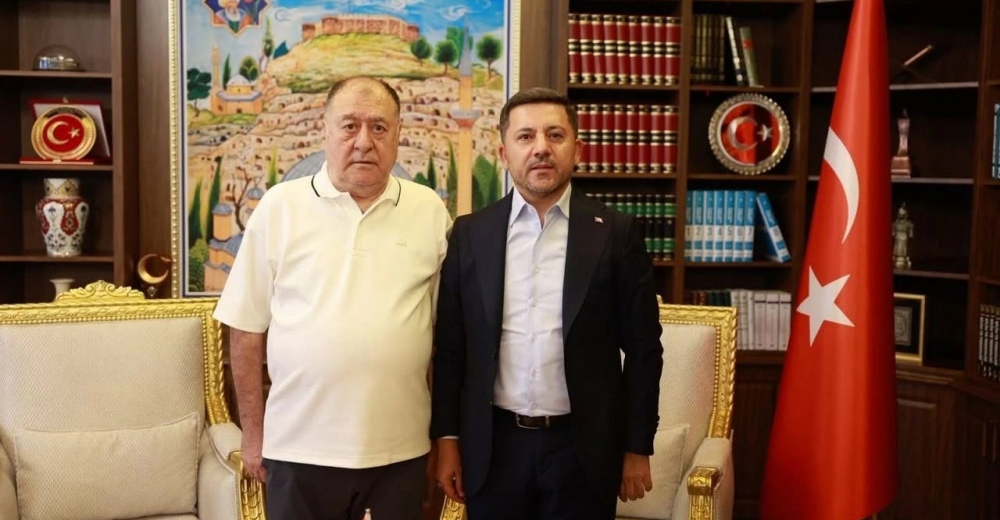 BAŞKAN PARMAKSIZ'DAN BAŞKAN ARI'YA..